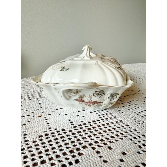 Vintage John Maddock & Son England Royal Vitreous Rectangular Floral Lidded Dish - Picture 7 of 7